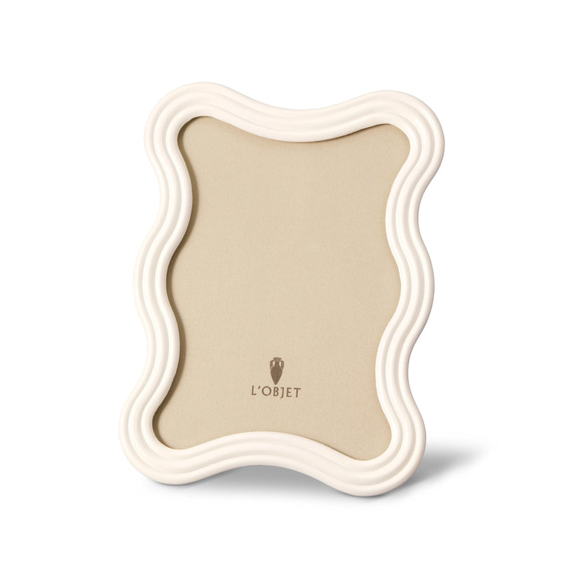 Ripple White Enamel Frame 5x7 - L'OBJET